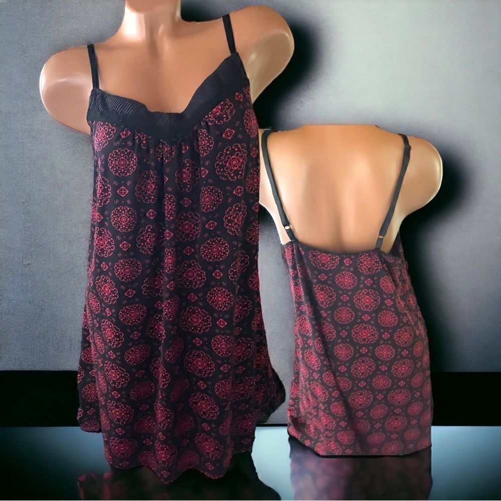 APT 9 Intimates l Sleeveless l PJ Top l Black & Red l Adjustable straps l L  EUC
